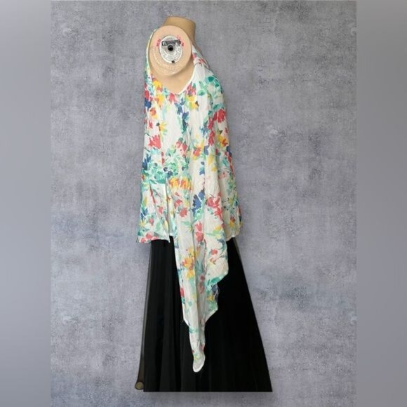 Asymmetrical Tunic by Ninety Clothing Co. - Picture 3 of 7